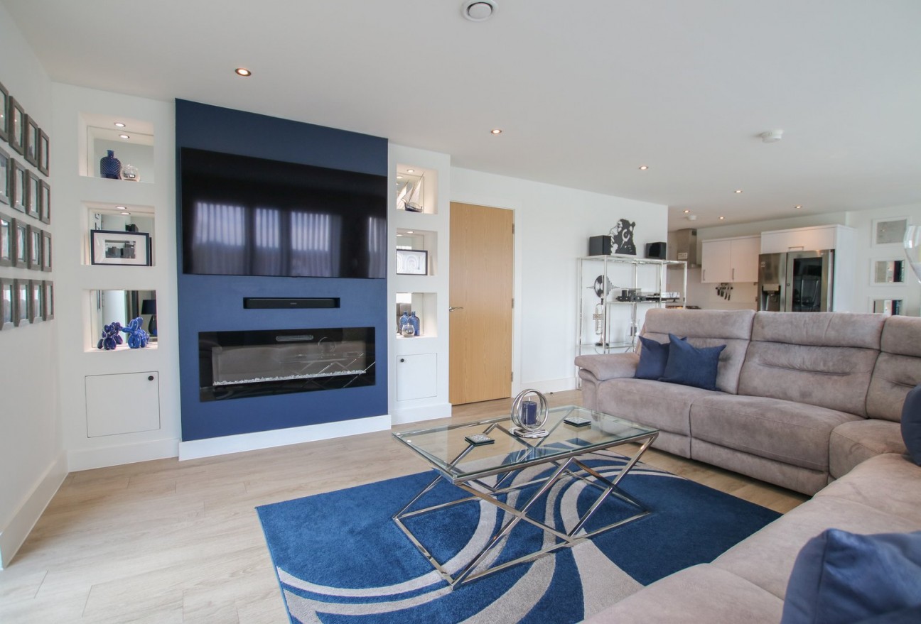 Elms Walk, Wokingham, Berkshire