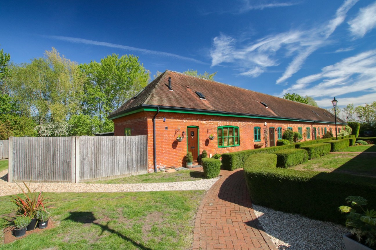 Sindlesham, Wokingham, Berkshire