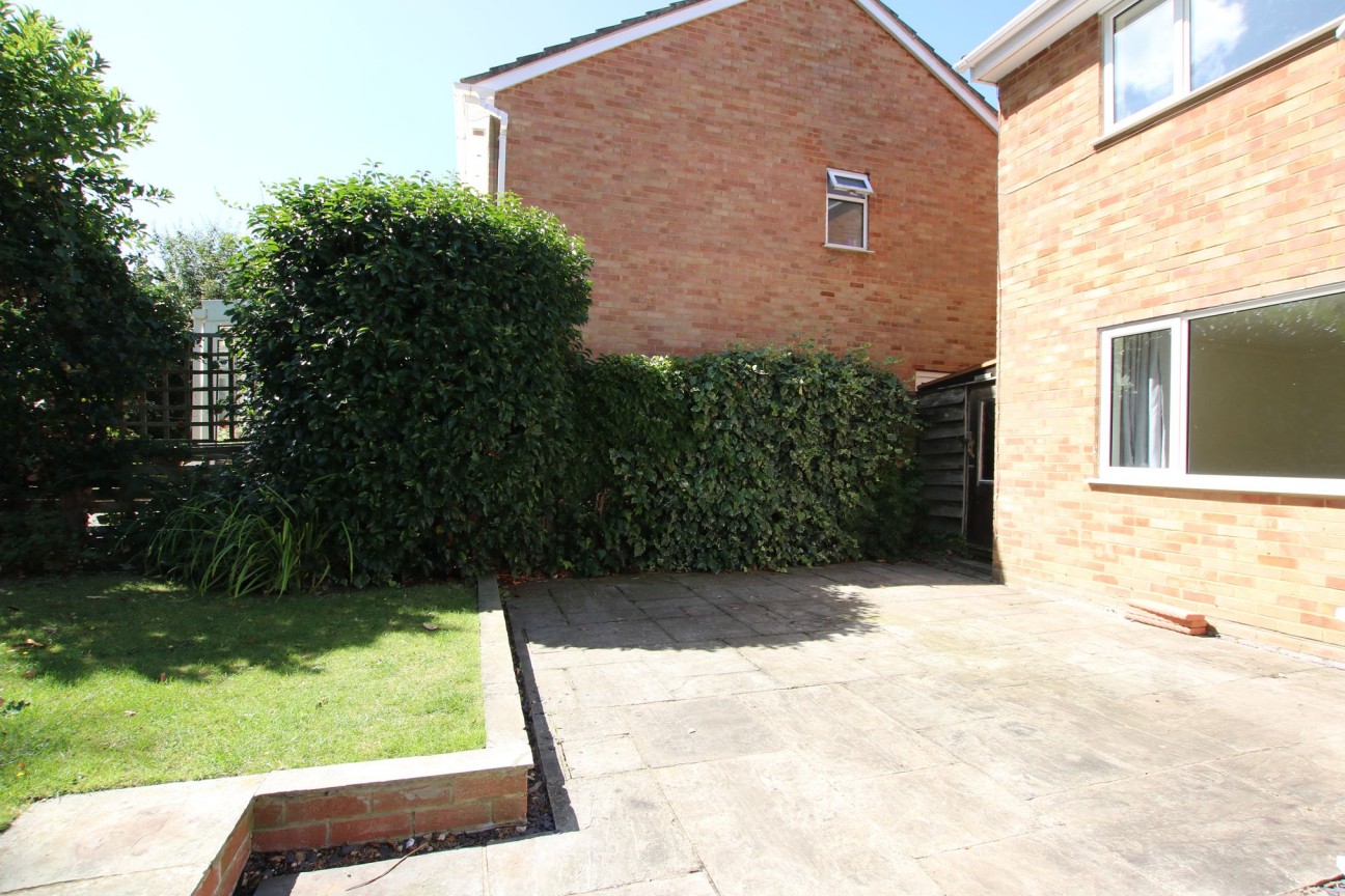 Sarum Crescent, Wokingham, Berkshire
