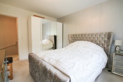 Minster Grove, Wokingham, Berkshire