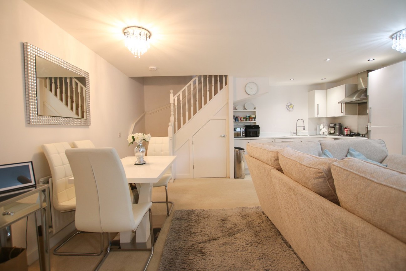 Minster Grove, Wokingham, Berkshire