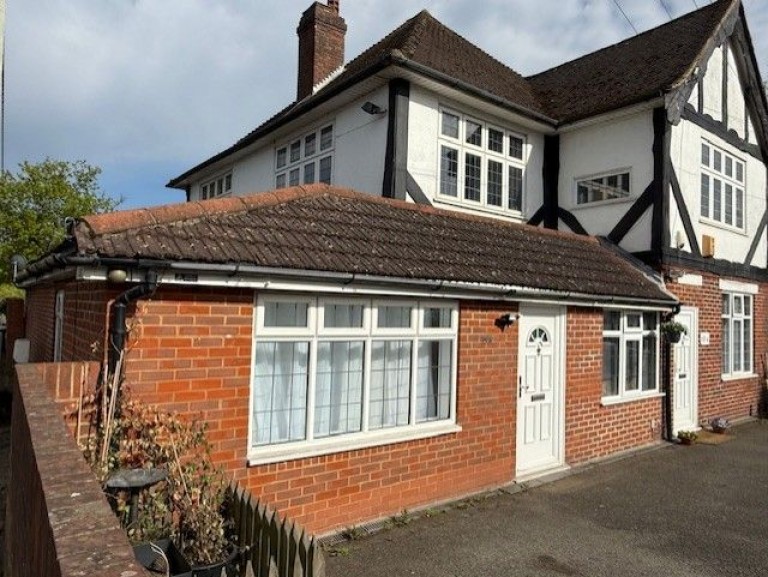 Coulsdon Road, Old Coulsdon, Surrey, CR5 1EG