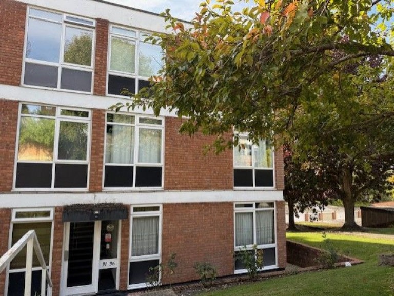 The Pines, Purley, CR8 2DZ