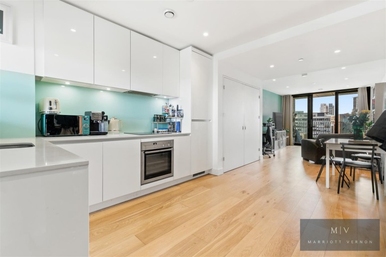 Caithness Walk, Croydon