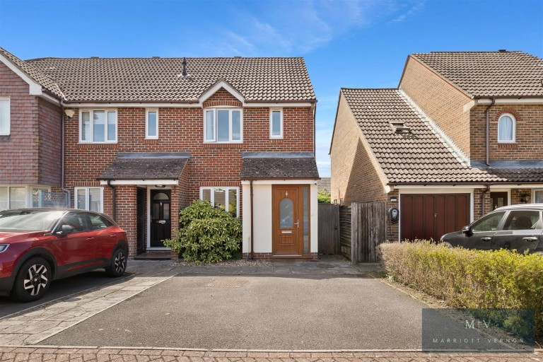 Clayton Mead, Godstone