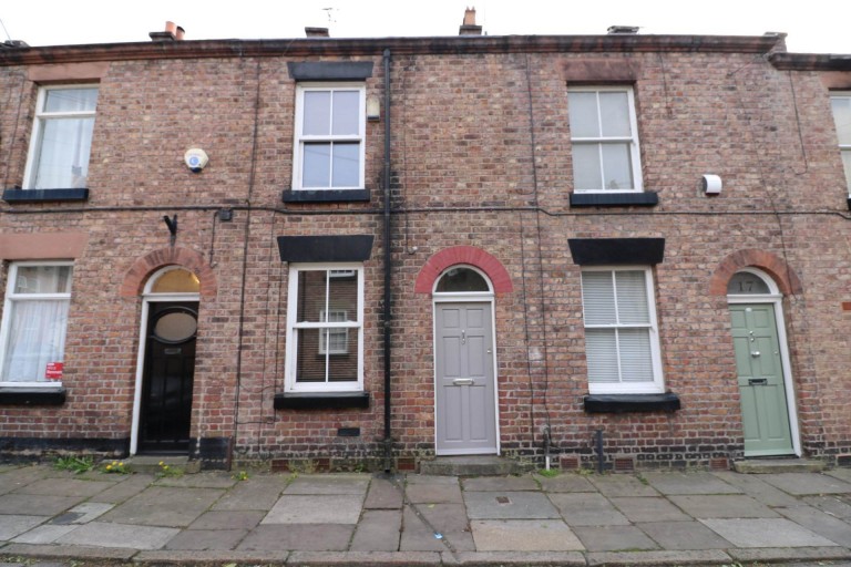 Cam Street, Woolton, L25