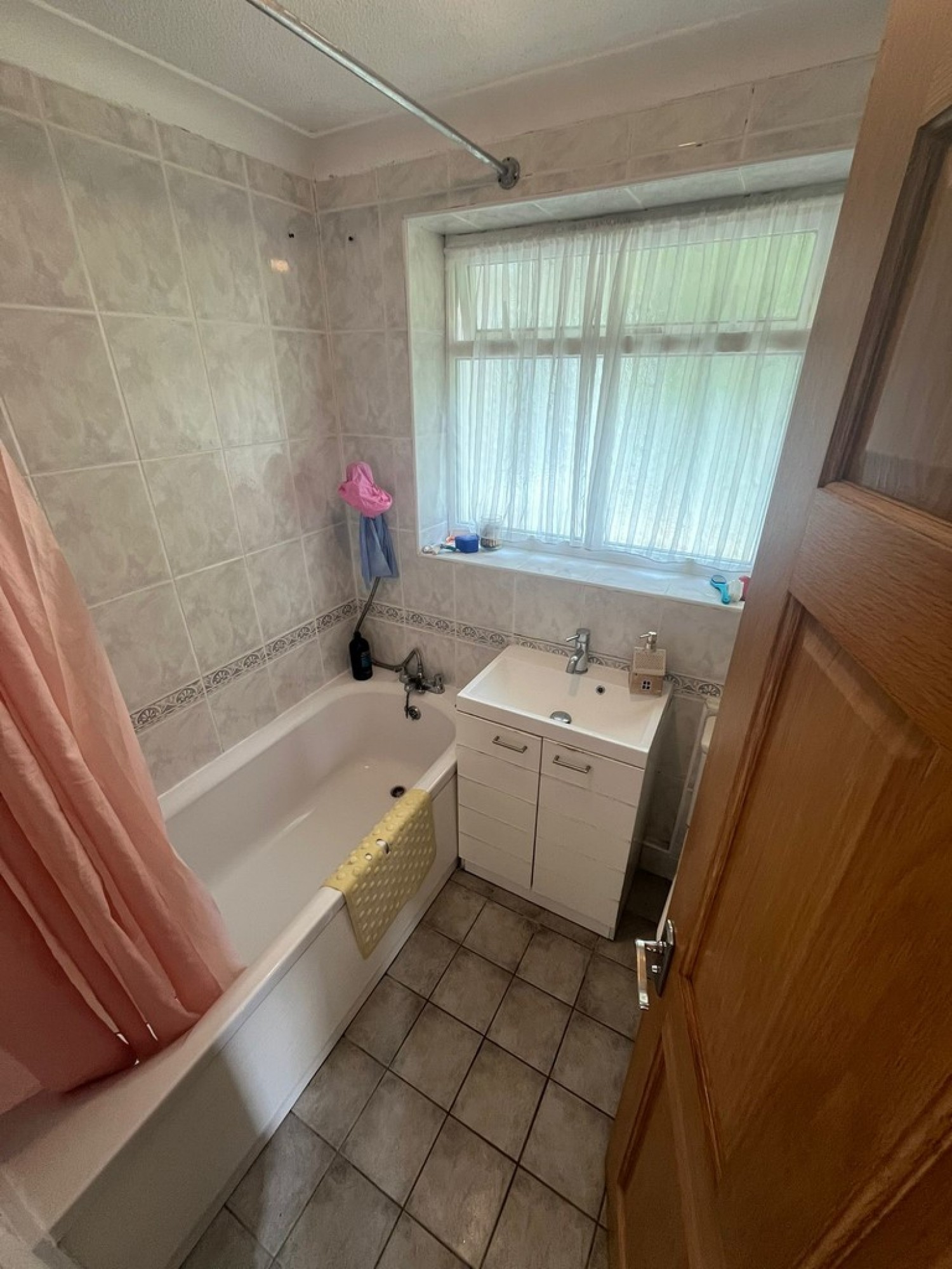 Brackendale Close, Camberley