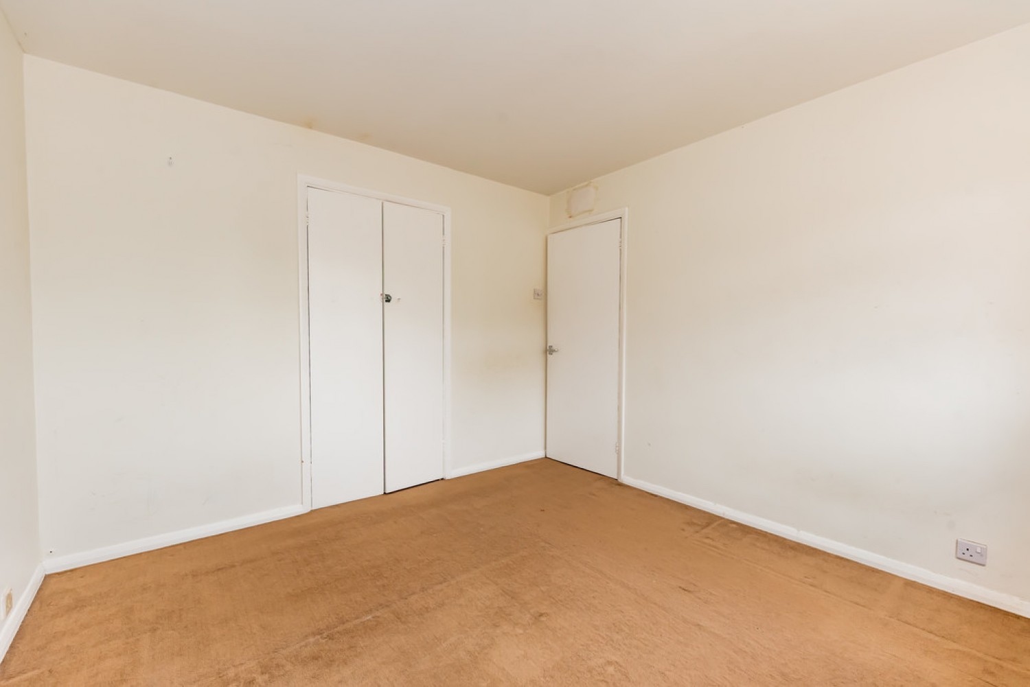 3 bedroom House for Letting Sheridan Road, Frimley