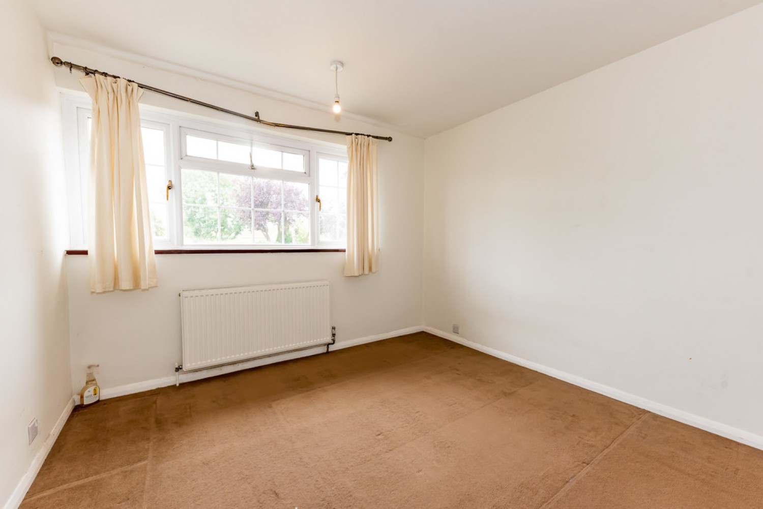 3 bedroom House for Letting Sheridan Road, Frimley