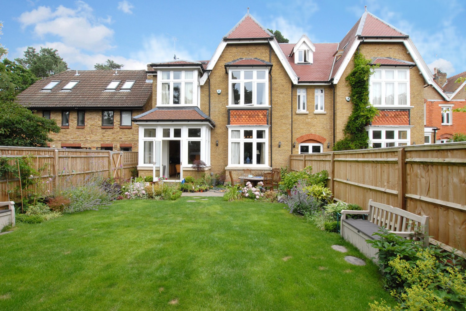 5 bedroom House for Letting St. Catherines Road, Frimley