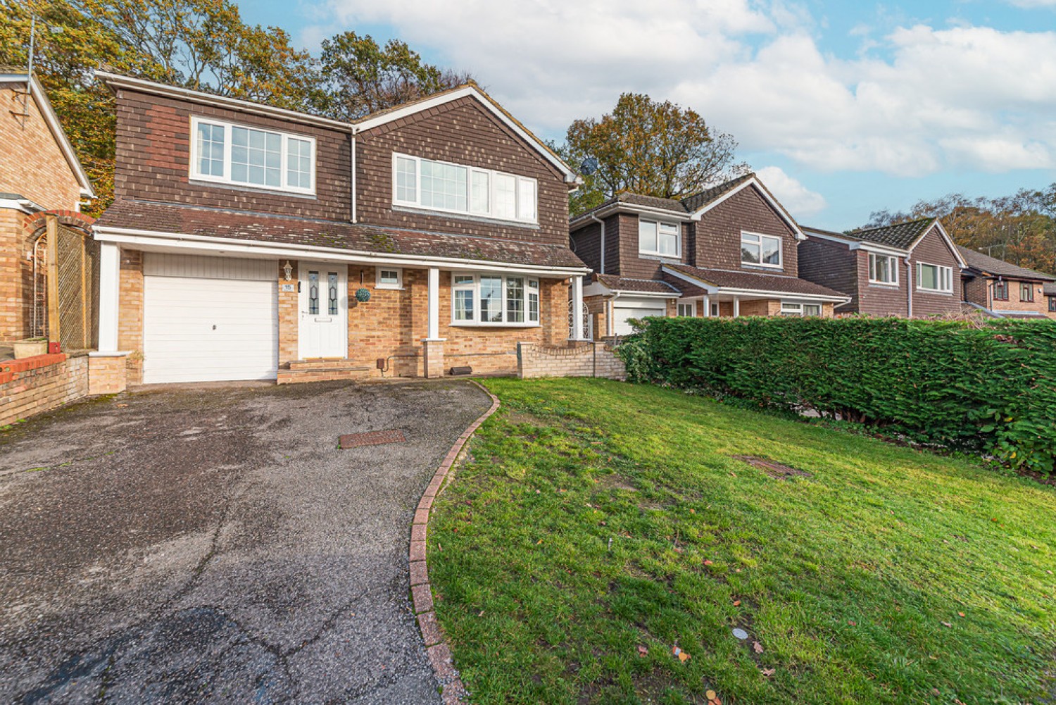 5 bedroom House for Letting Trenton Close, Frimley,