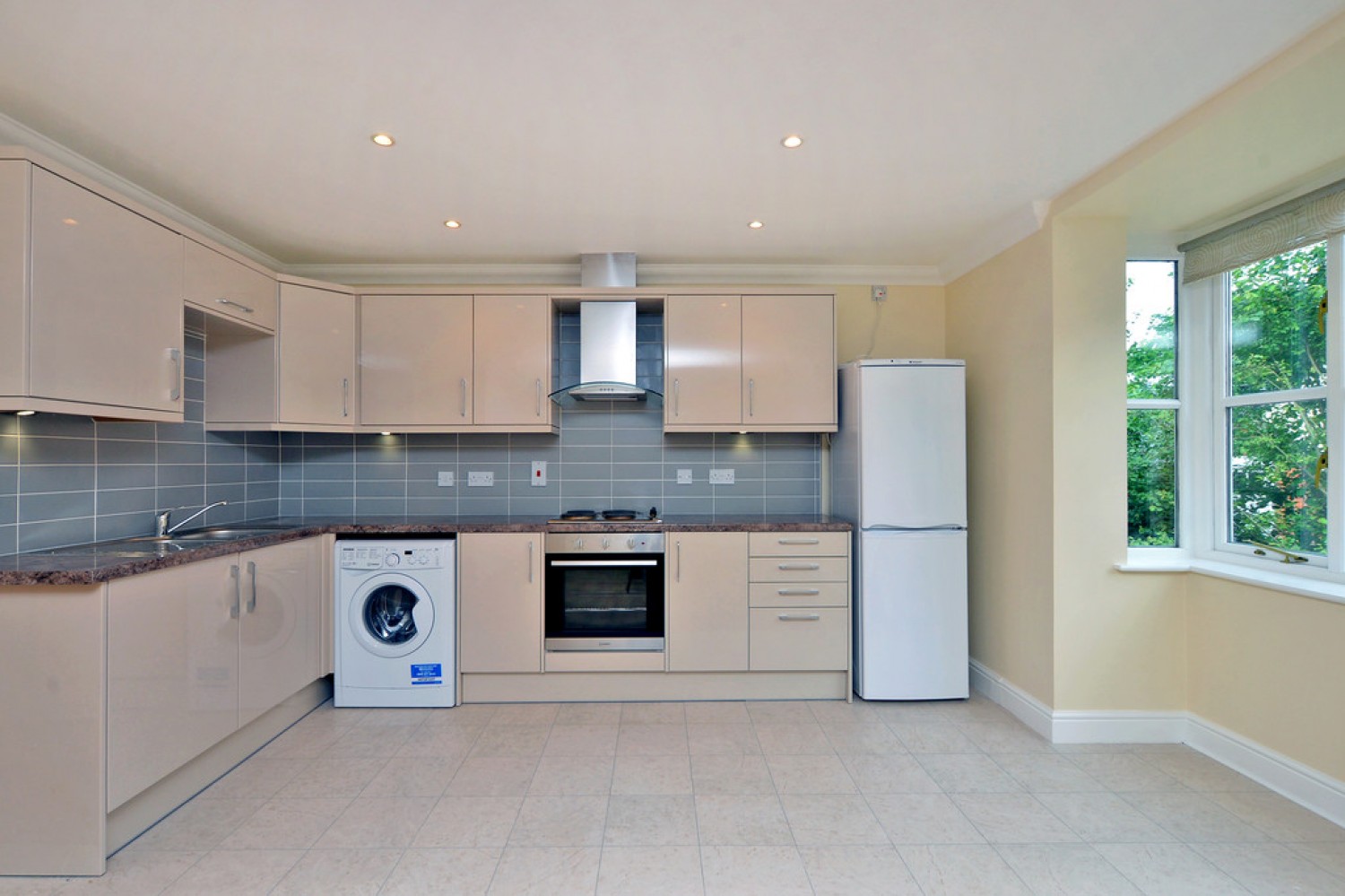 Woodmill Court, London Road