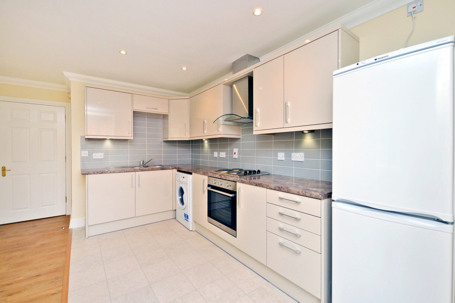 Woodmill Court, London Road