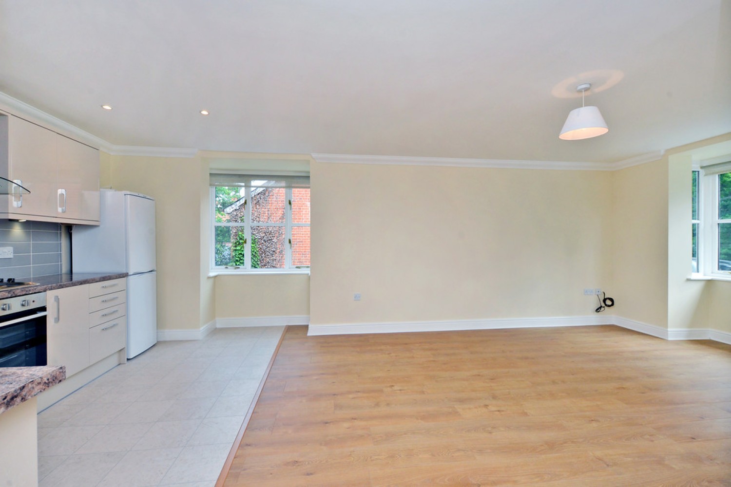 Woodmill Court, London Road