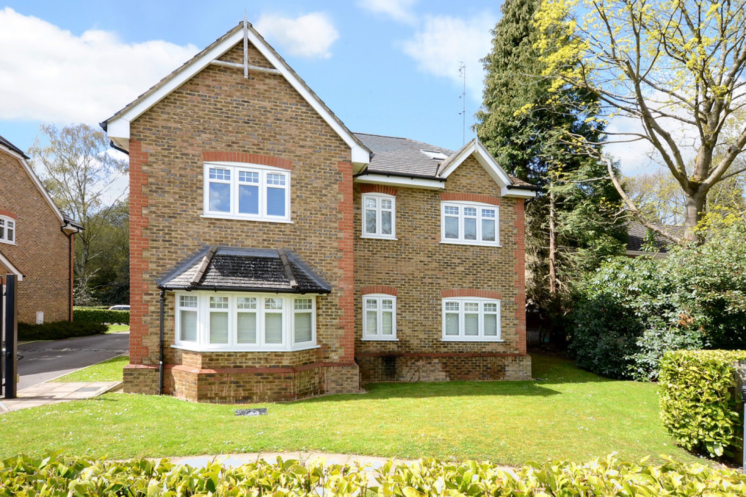 Kings Ride, Camberley