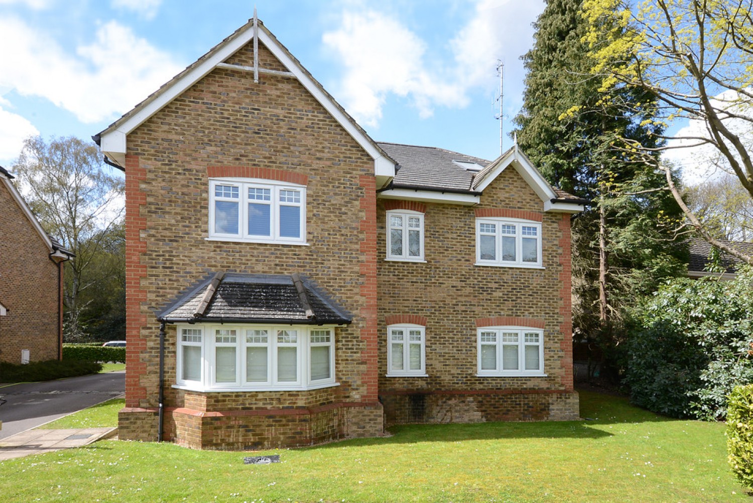 Kings Ride, Camberley