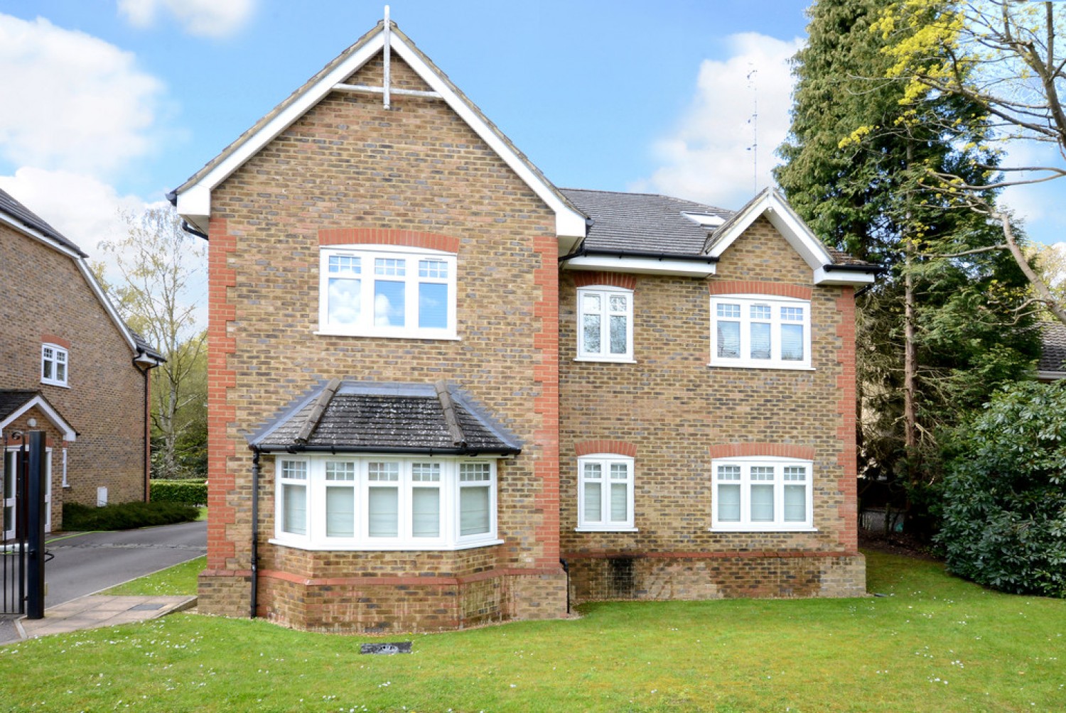 Kings Ride, Camberley