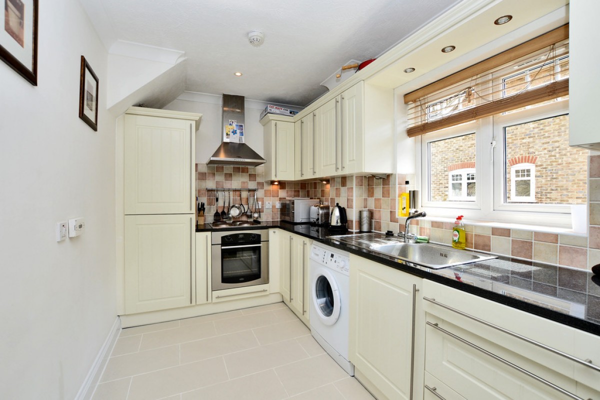 Kings Ride, Camberley