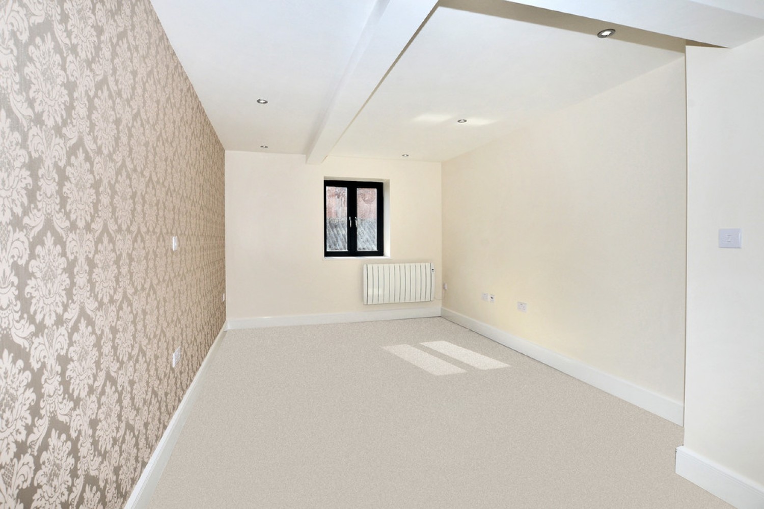 2 bedroom Flat for Letting High Street, Camberley