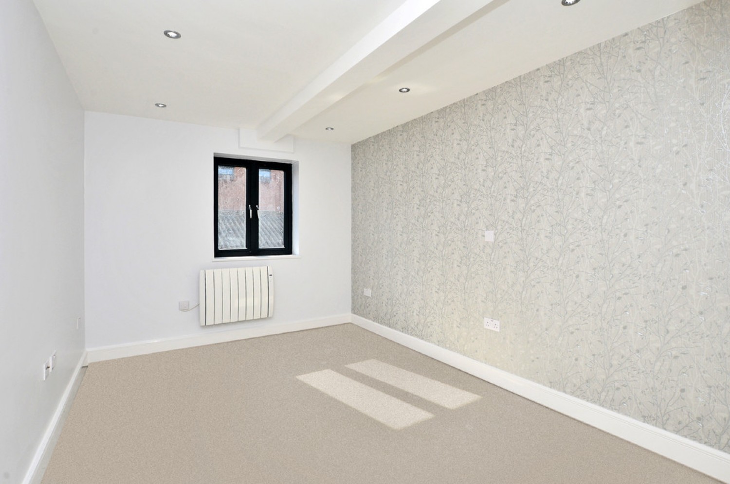 2 bedroom Flat for Letting High Street, Camberley