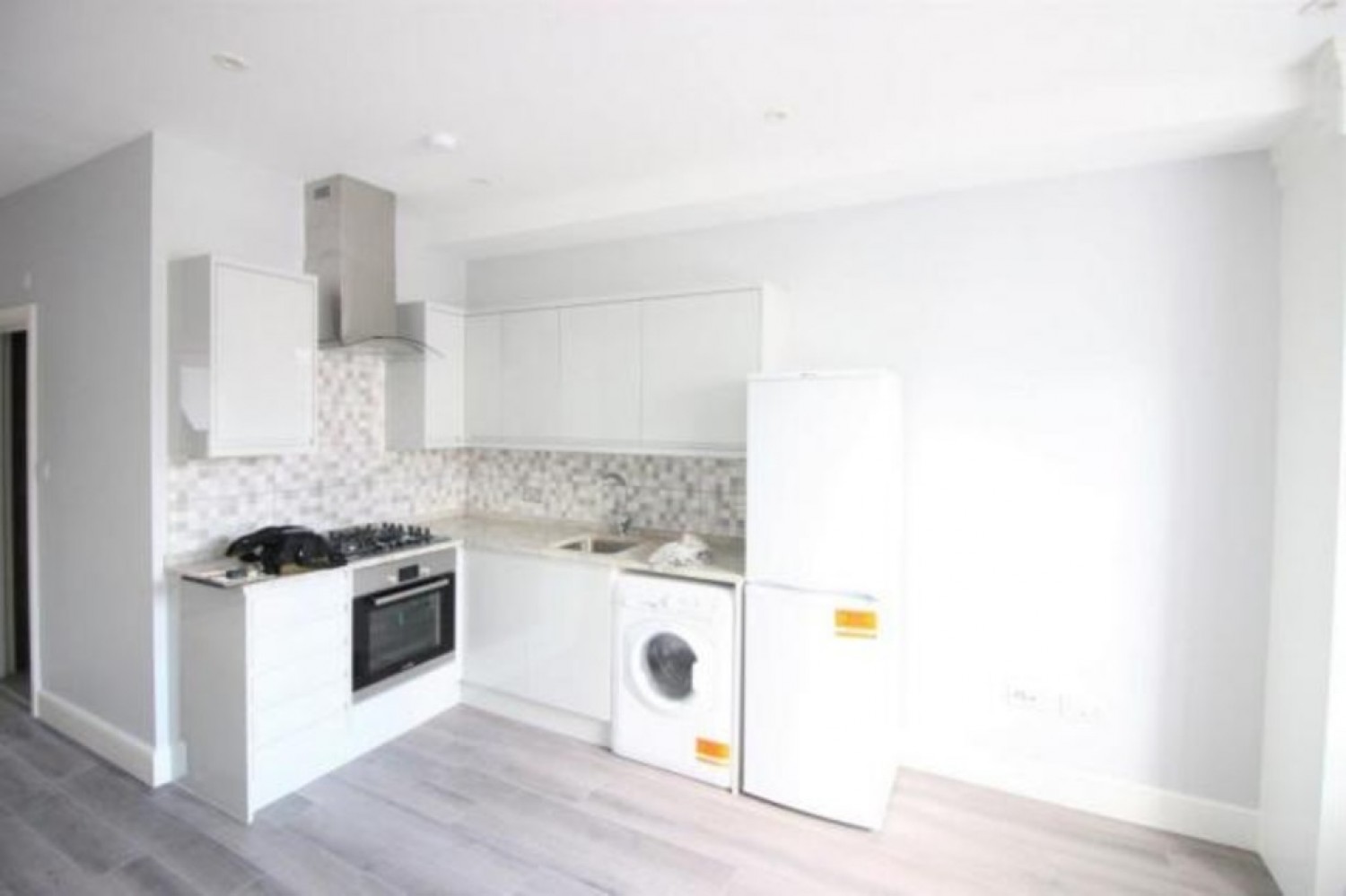 1 bedroom Flat for Letting High Street, Camberley