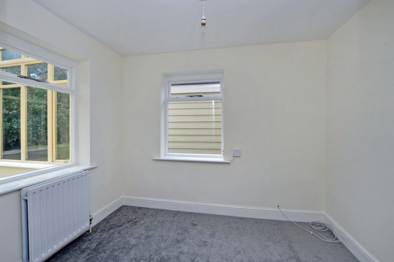 4 bedroom House for Letting Portsmouth Road, Camberley