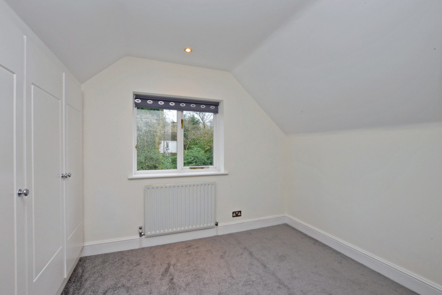 4 bedroom House for Letting Portsmouth Road, Camberley