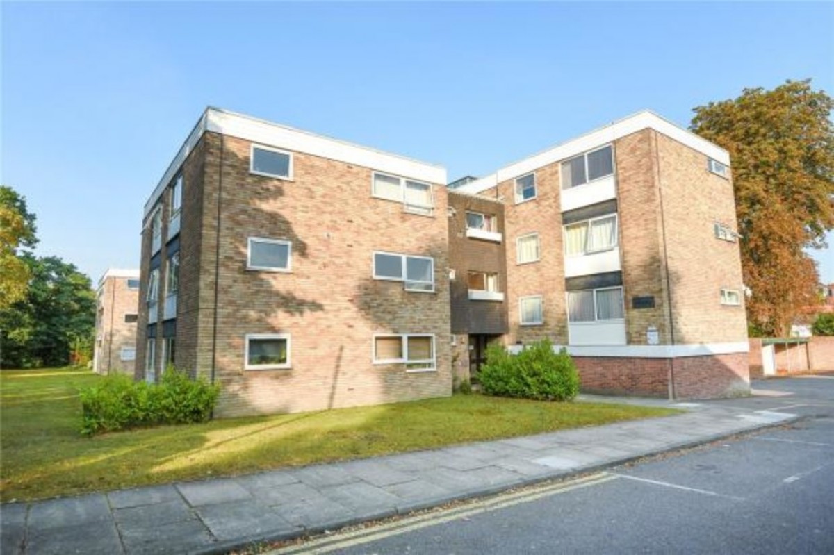 Upper Gordon Road, Camberley