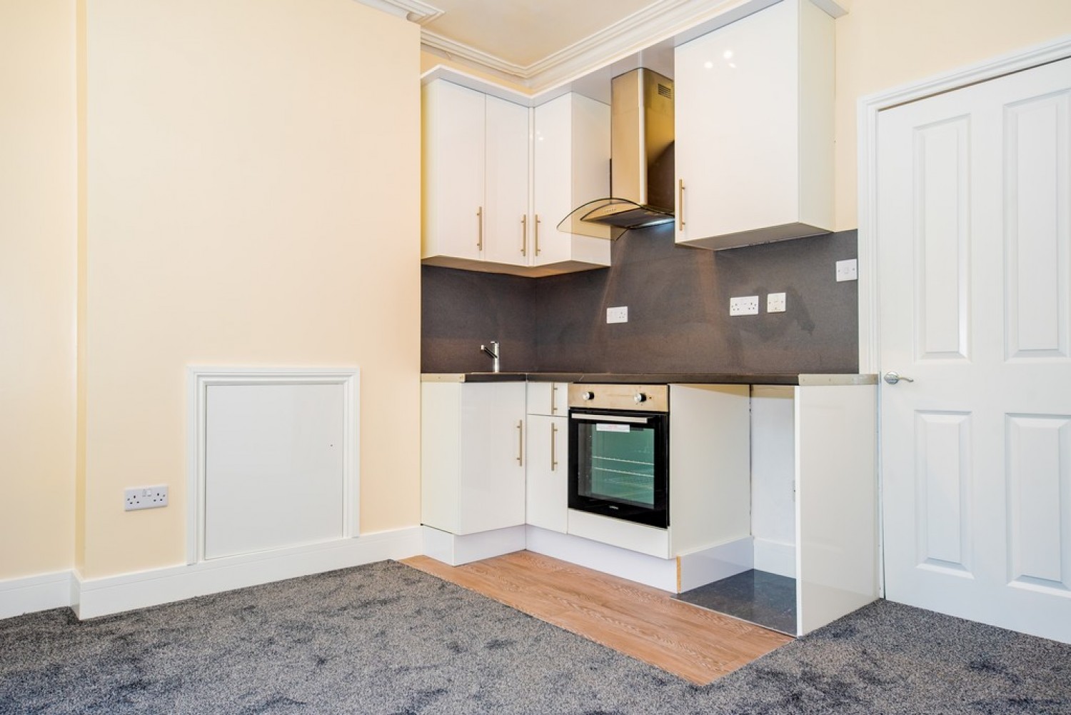 1 bedroom Flat for Letting Gordon Road, Camberley, Surrey