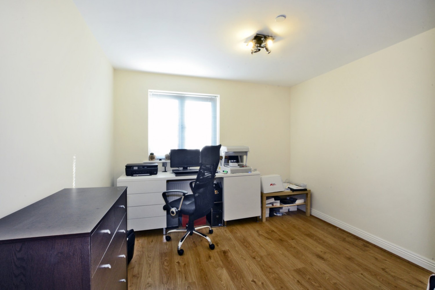 Equinox Place, Farnborough