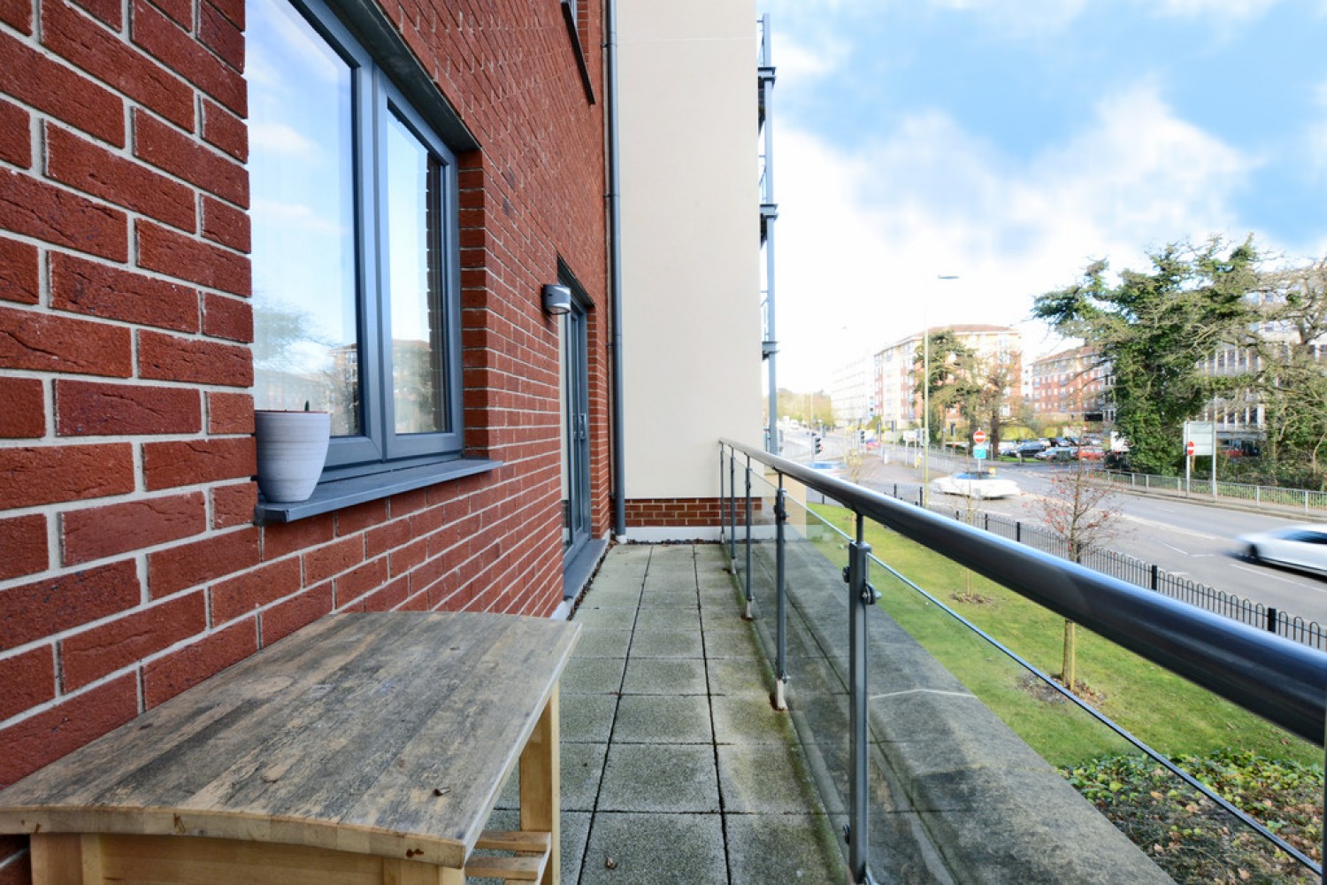 Equinox Place, Farnborough