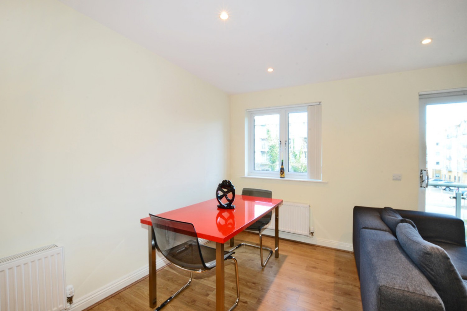 Equinox Place, Farnborough