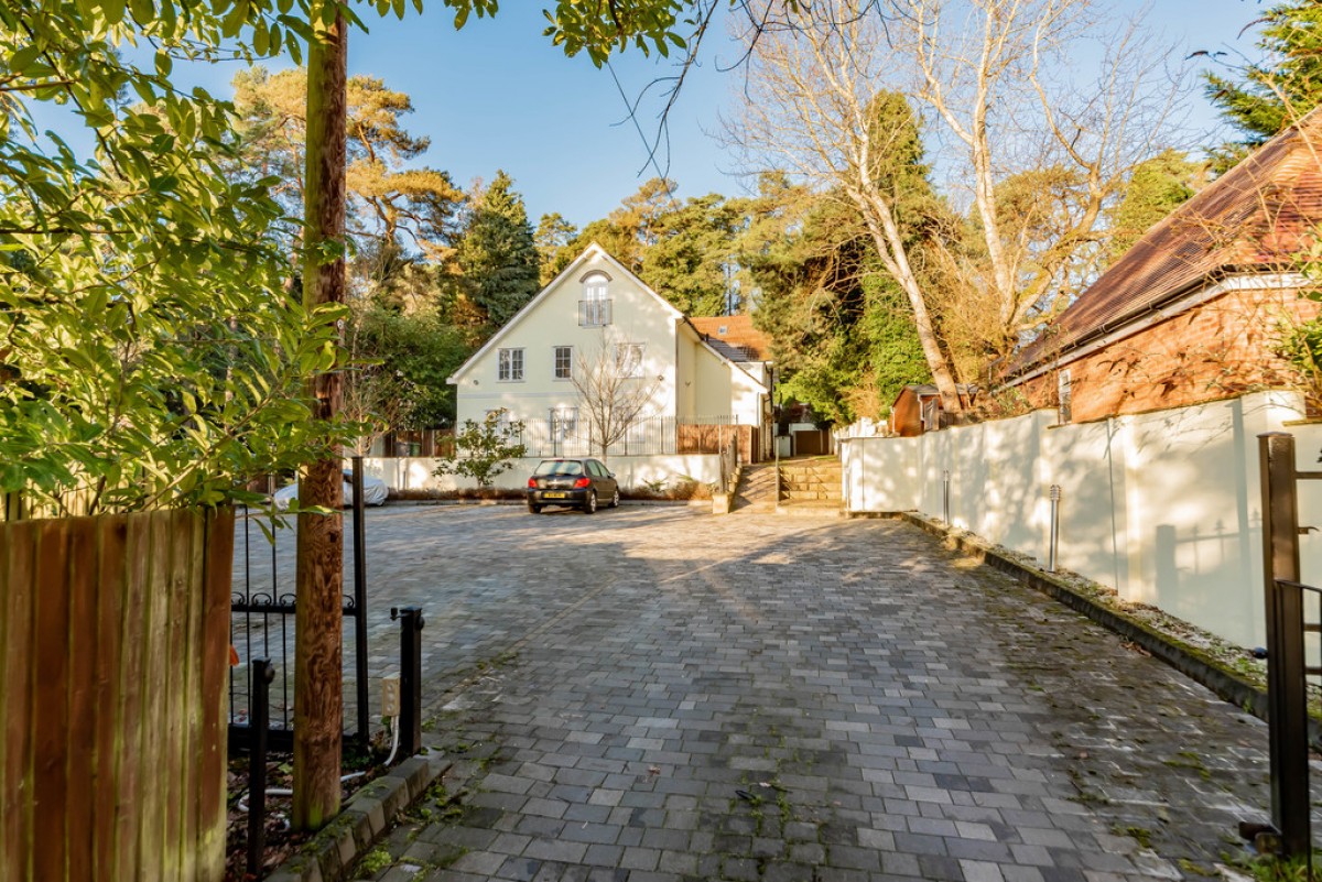 Castle Road, Camberley
