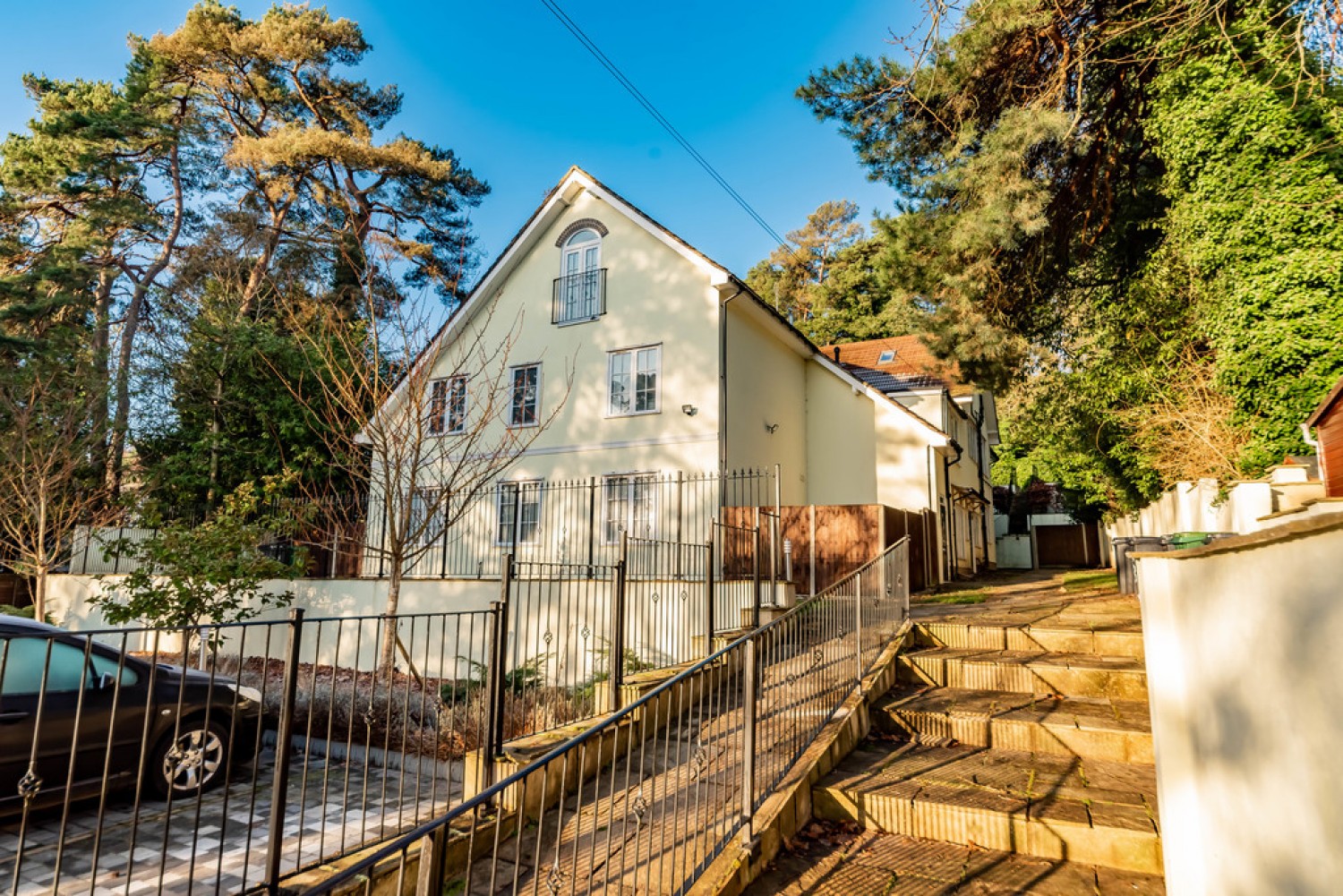 2 bedroom Flat for Letting Castle Road, Camberley