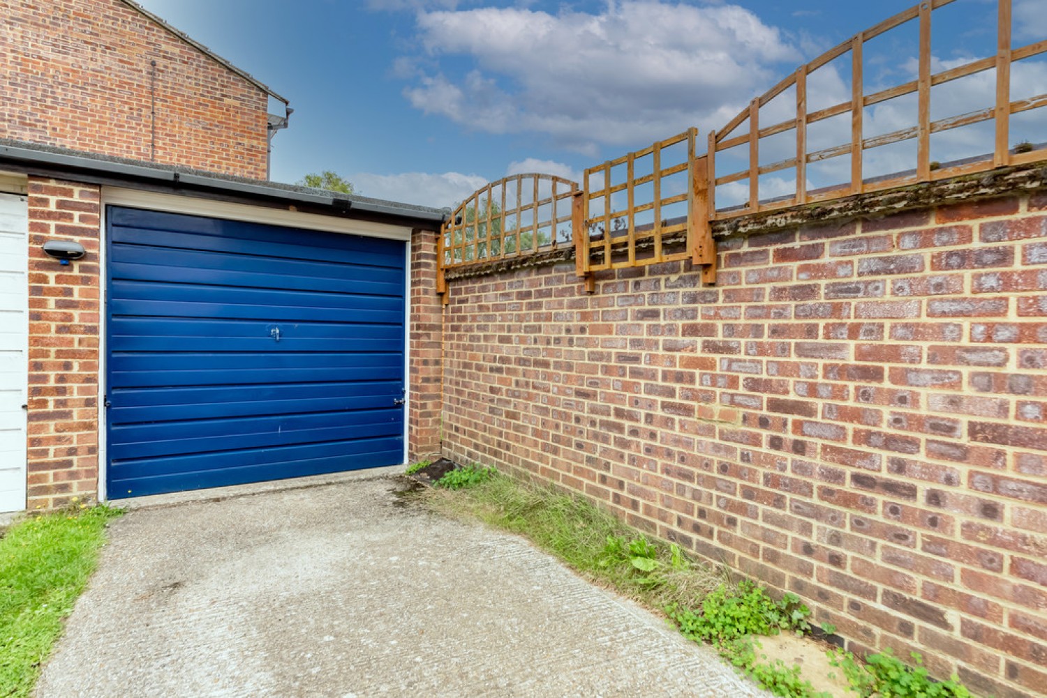 3 bedroom House for Letting Crake Place, Sandhurst