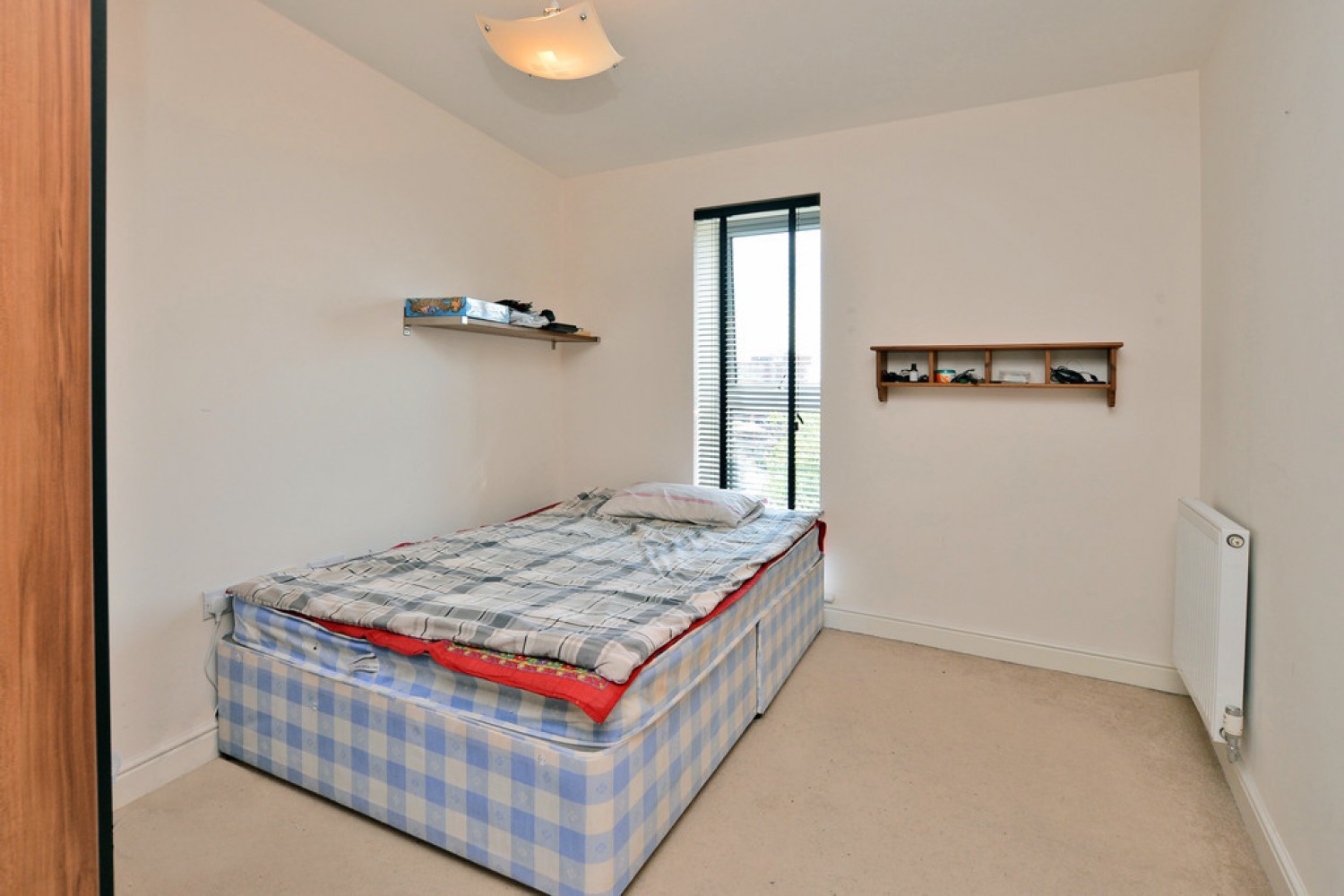 2 bedroom Flat for Letting Coombe Way, Farnborough