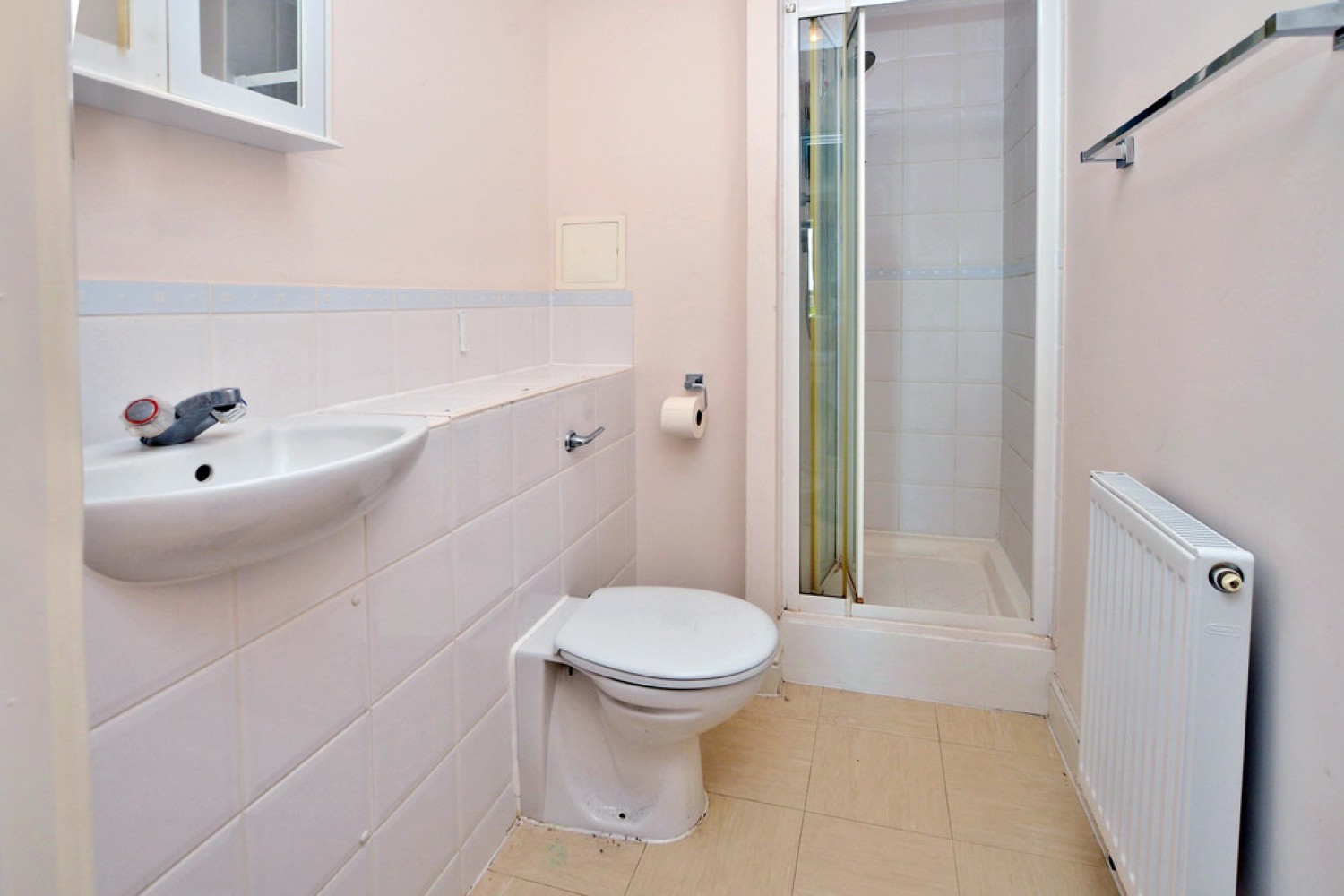 2 bedroom Flat for Letting Coombe Way, Farnborough