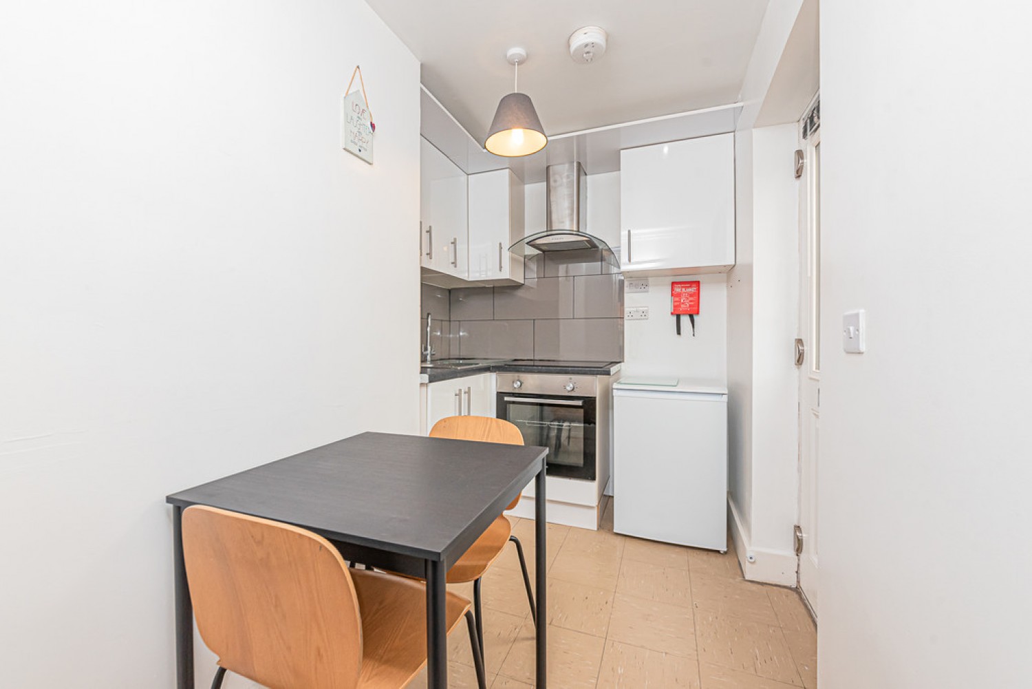 1 bedroom Flat for Letting Vale Road, Camberley