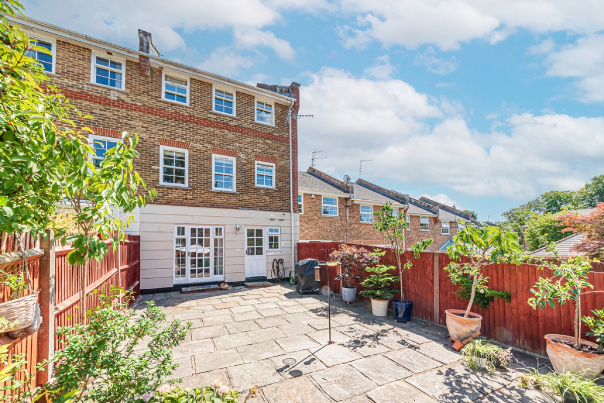 Lancaster Drive, Camberley