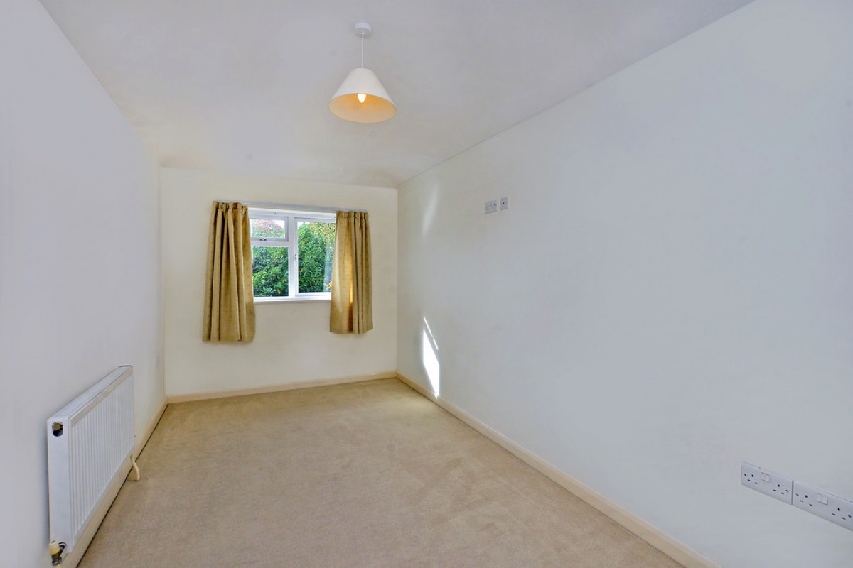 Southern Road, Camberley