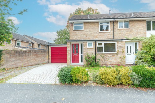 Inglewood Avenue, Camberley
