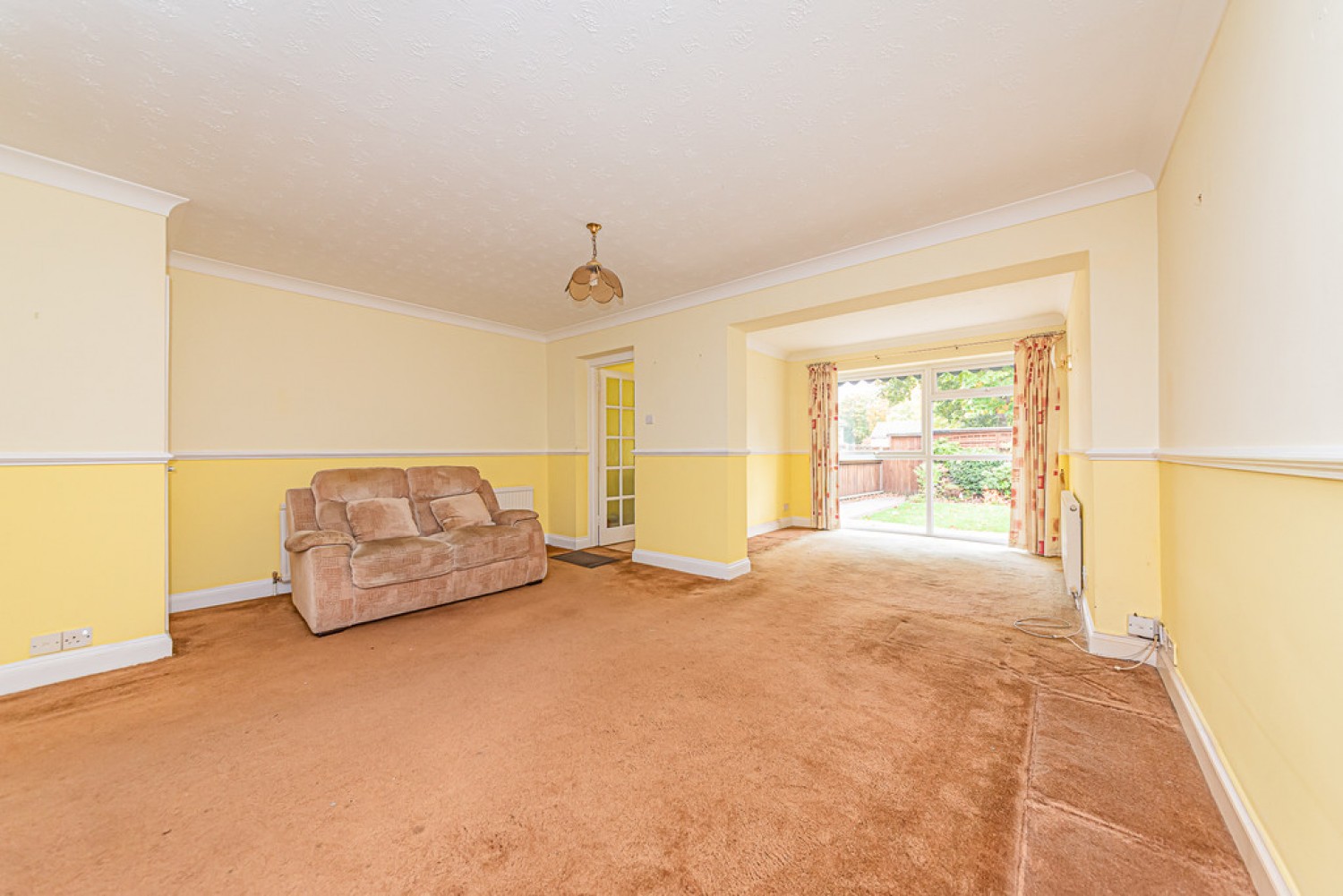 Inglewood Avenue, Camberley