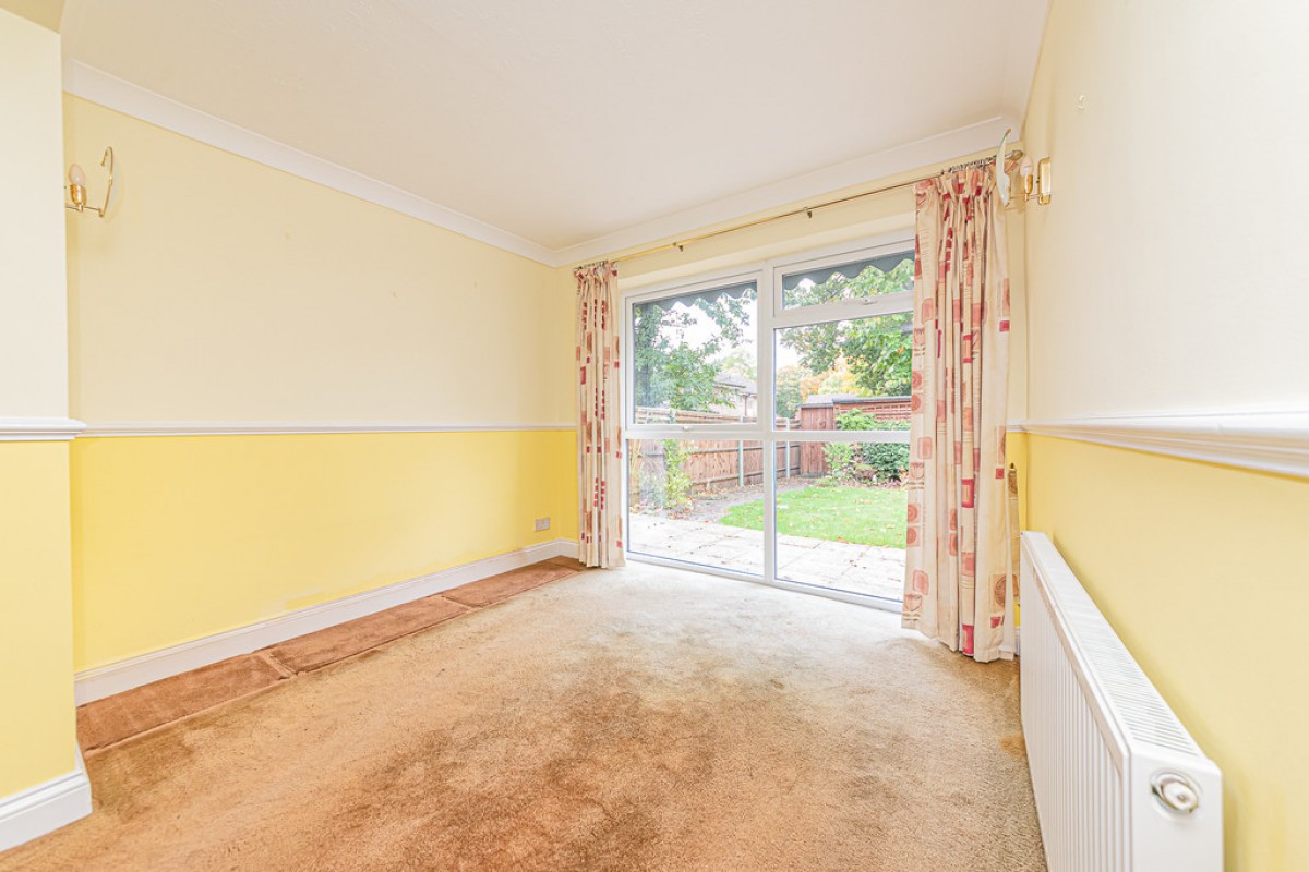 Inglewood Avenue, Camberley
