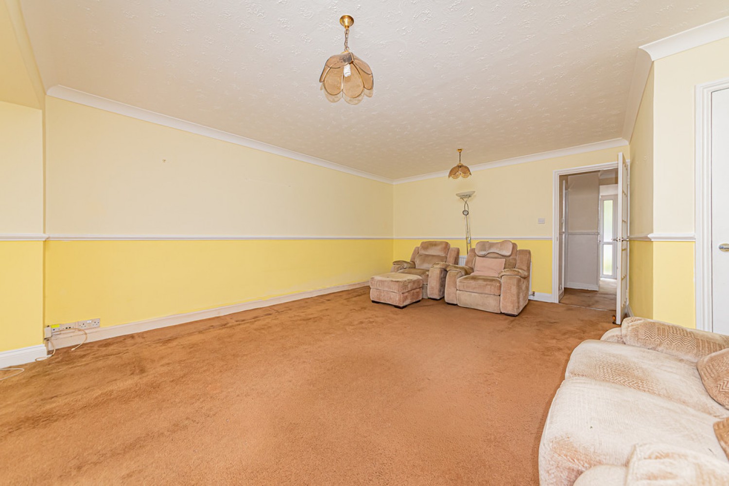Inglewood Avenue, Camberley