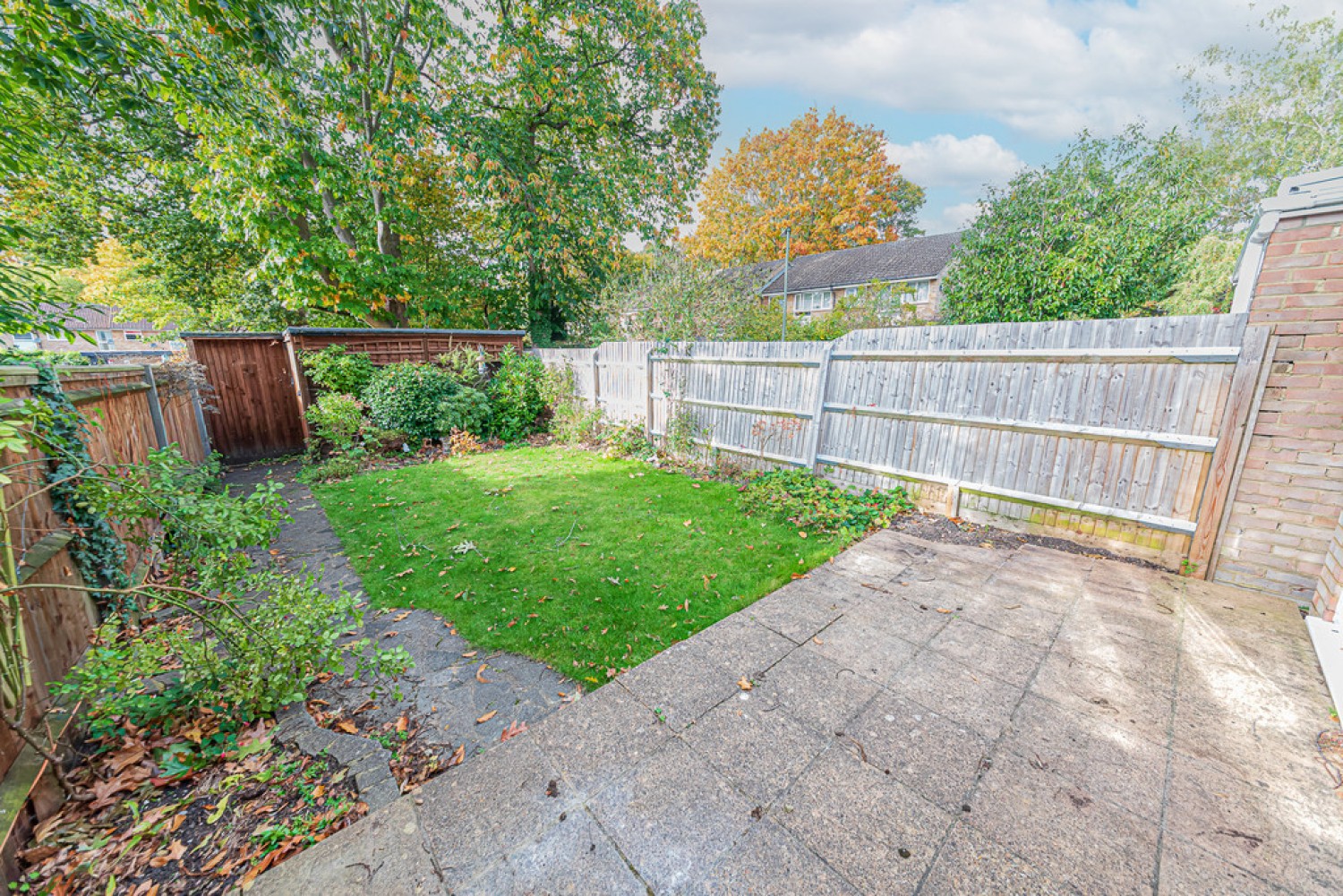 Inglewood Avenue, Camberley
