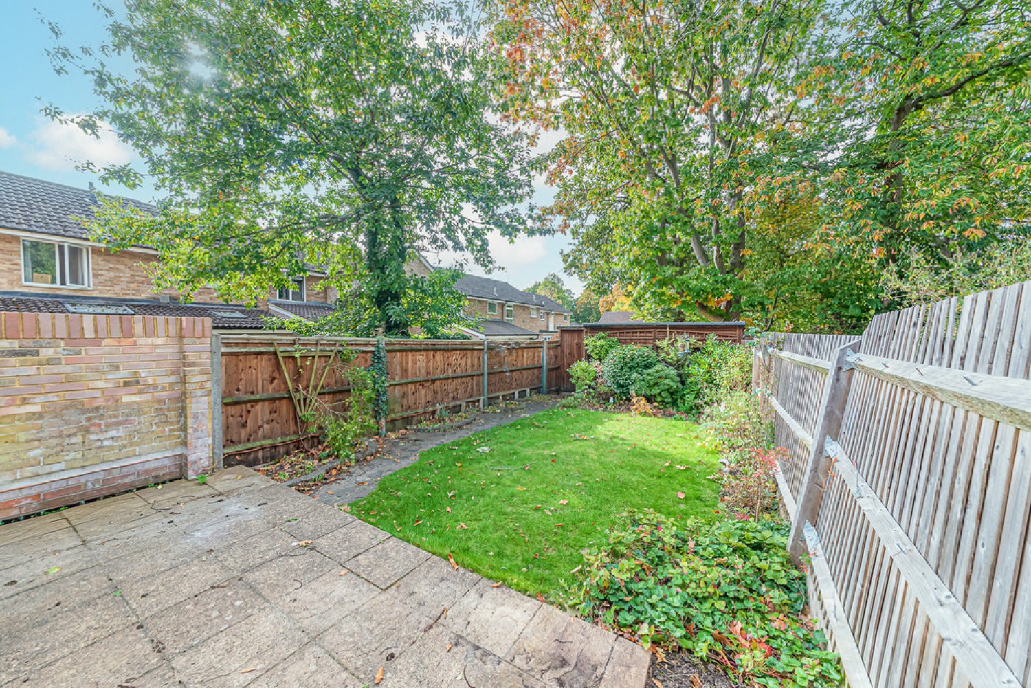 Inglewood Avenue, Camberley