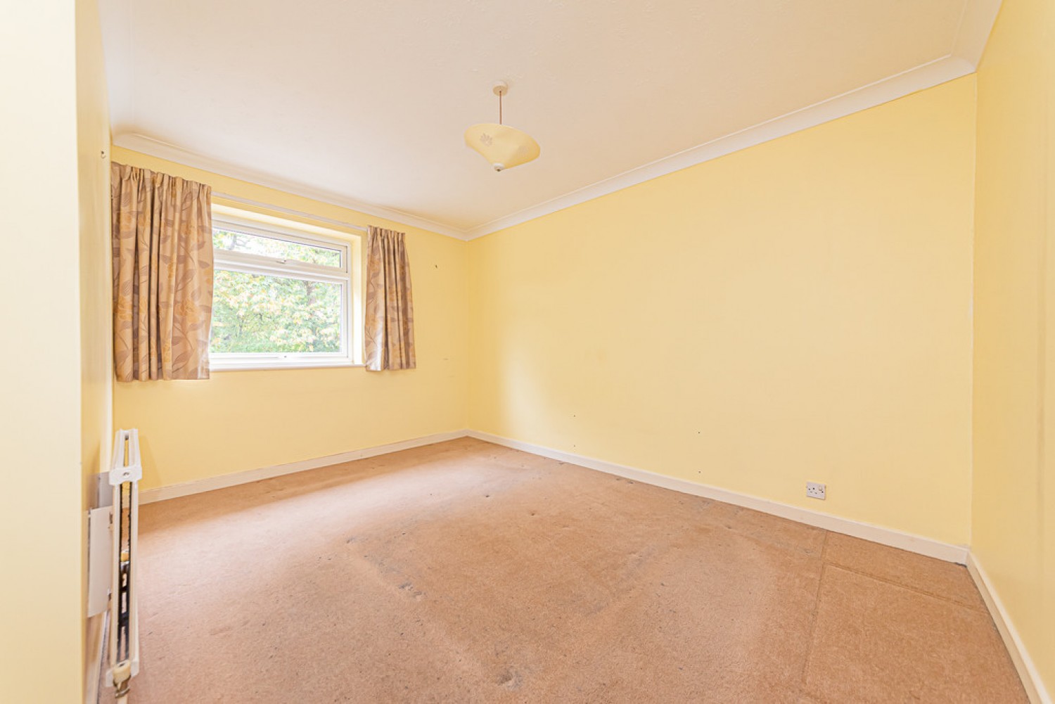 Inglewood Avenue, Camberley