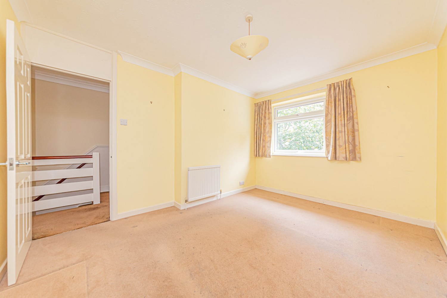 Inglewood Avenue, Camberley
