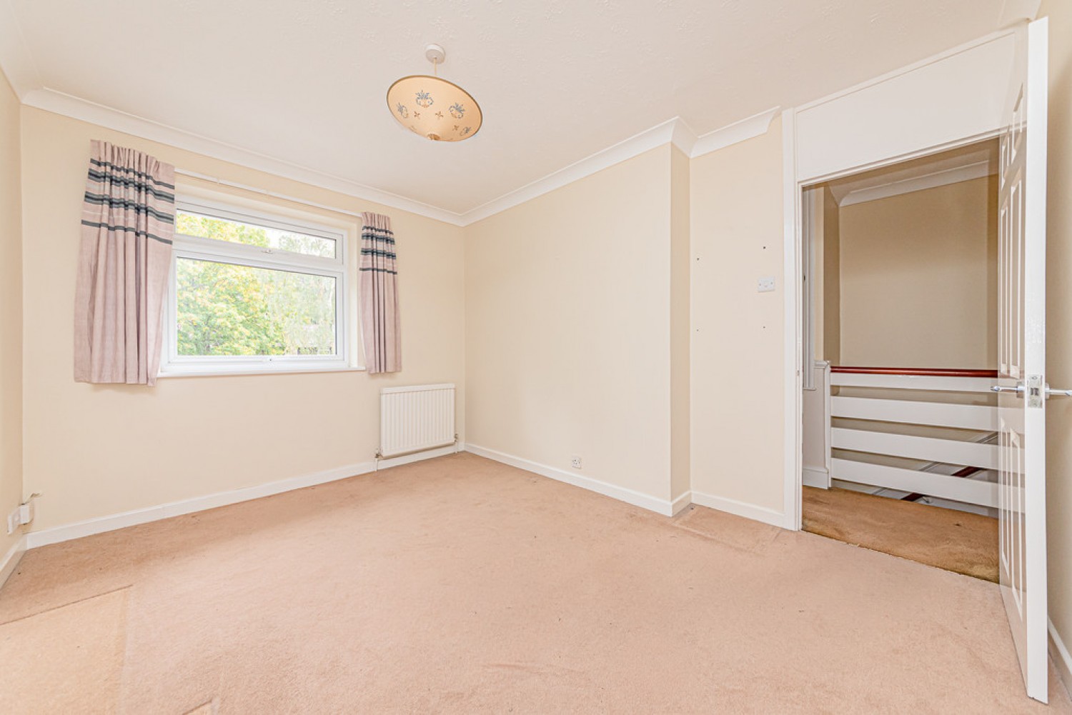 Inglewood Avenue, Camberley