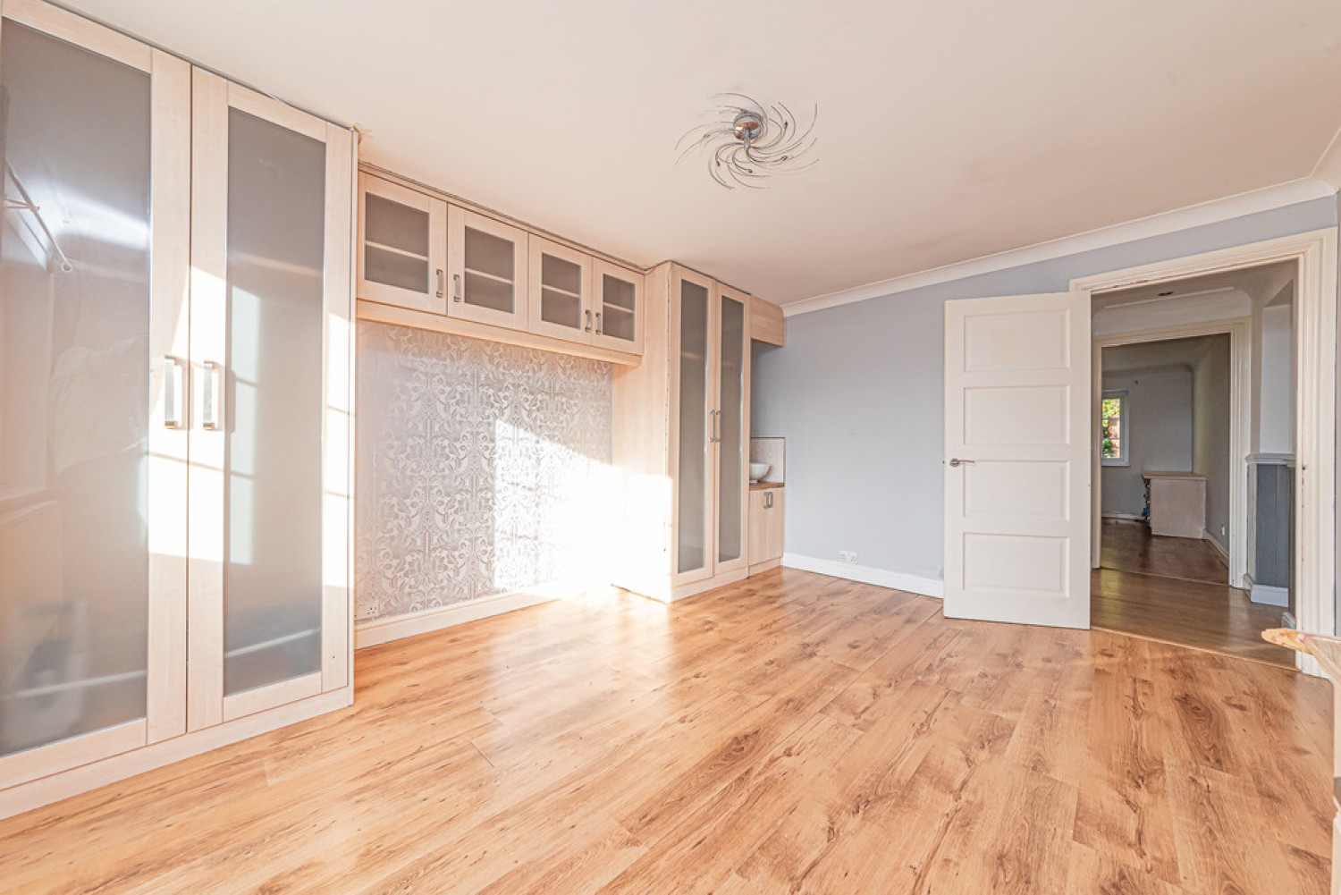 5 bedroom House in Trenton Close, Frimley